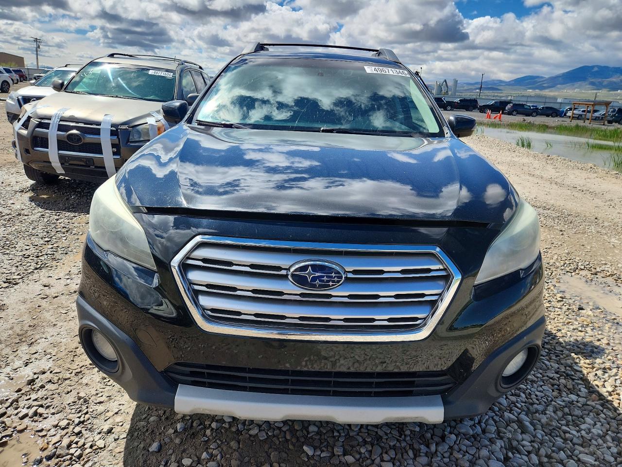 2016 SUBARU Outback