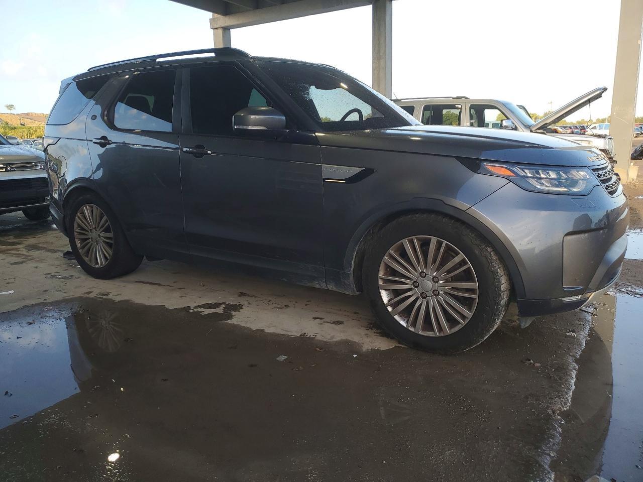 2017 LAND ROVER Discovery