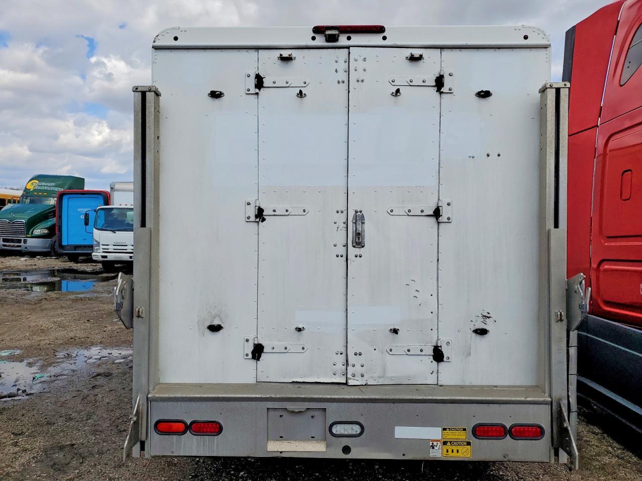 2010 Workhorse W42