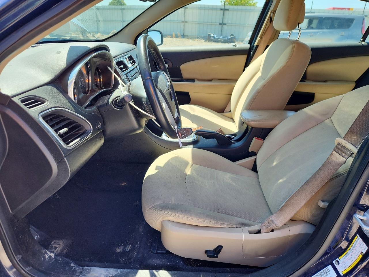 2013 CHRYSLER 200
