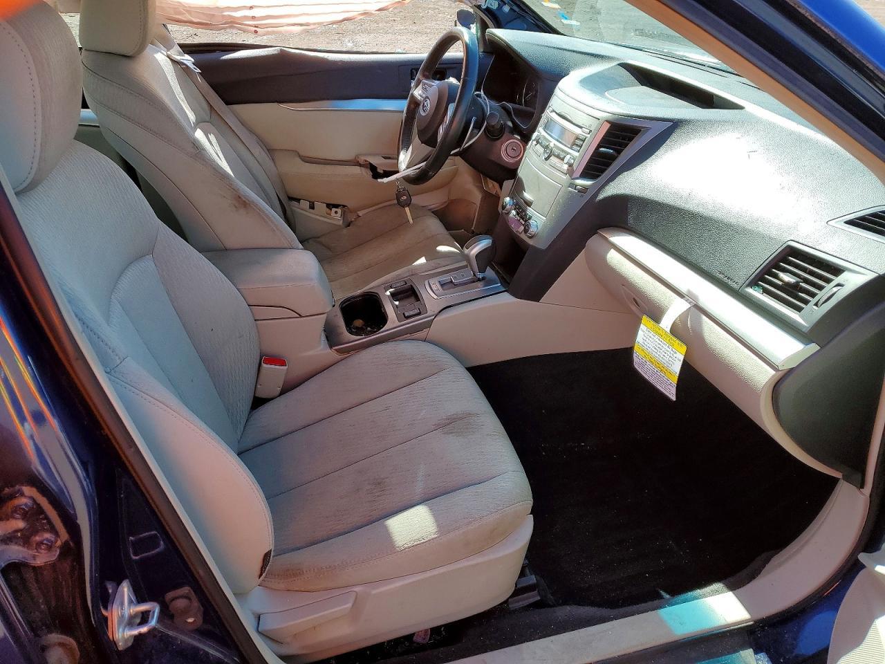 2010 SUBARU Legacy