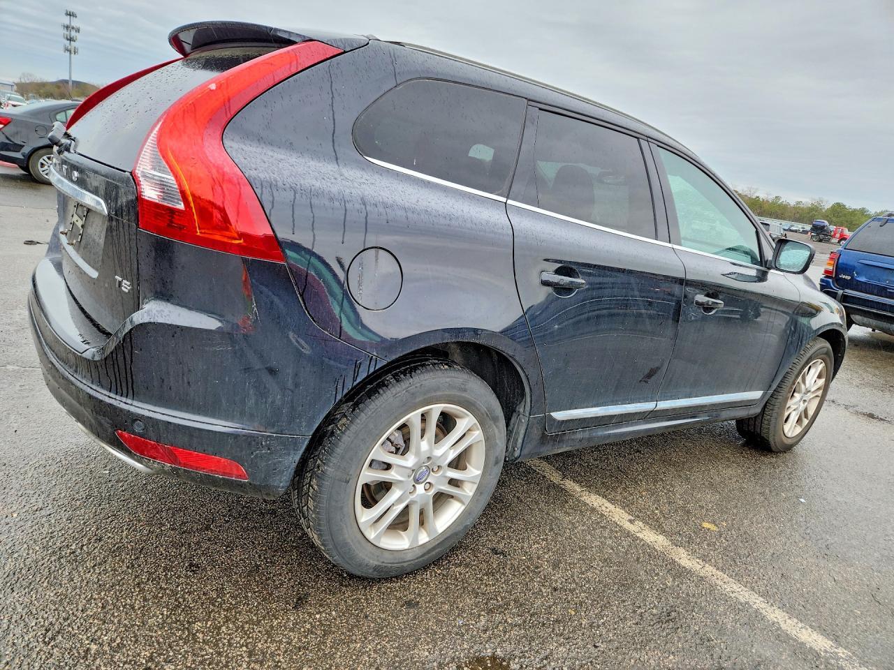 2015 VOLVO XC60