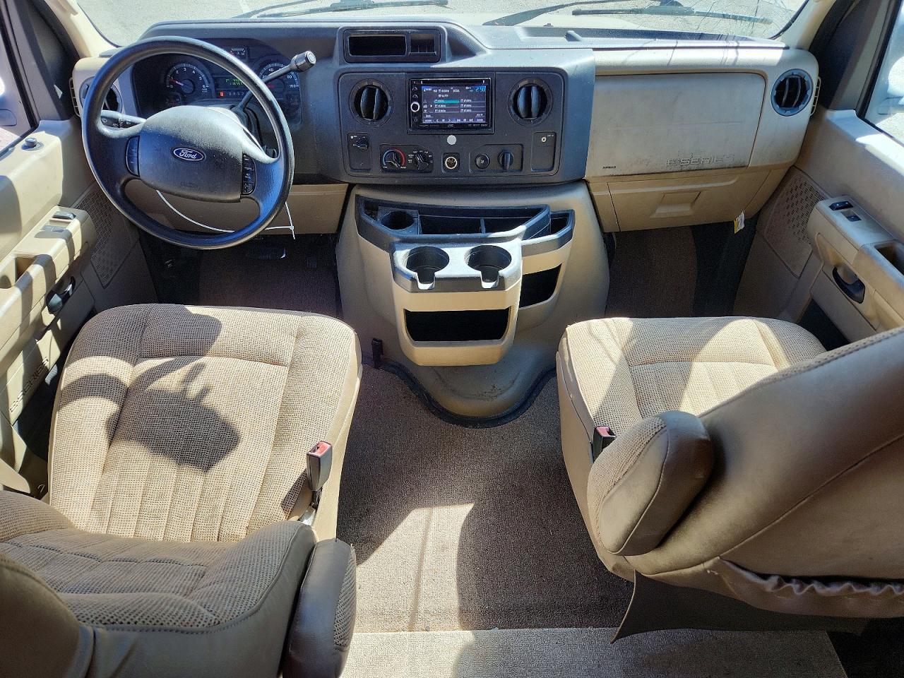 2009 FORD Econoline E350