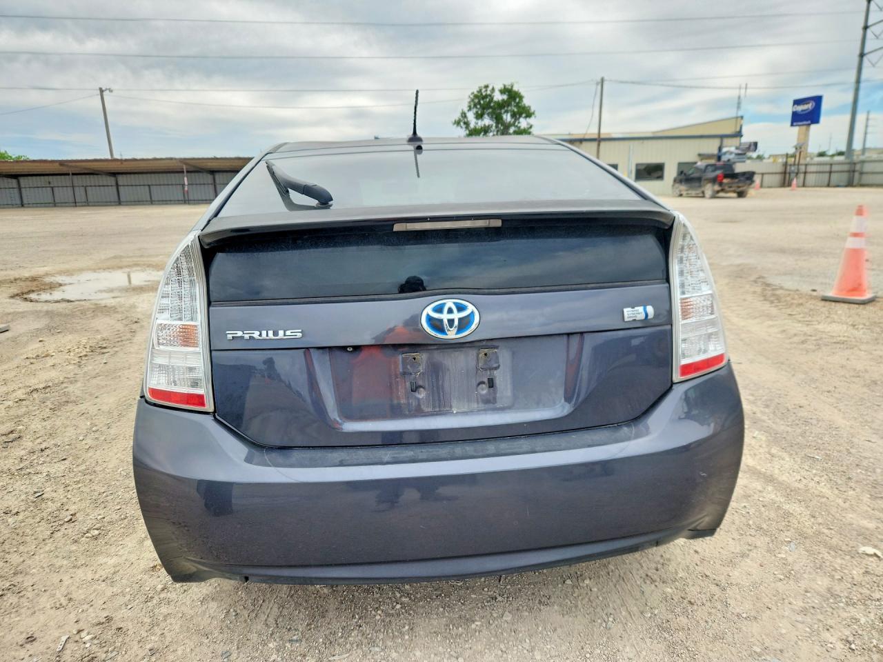2011 TOYOTA PRIUS