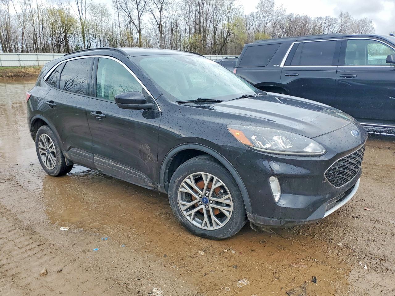 2021 FORD ESCAPE