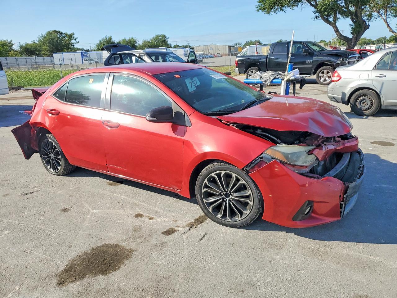 2015 TOYOTA COROLLA