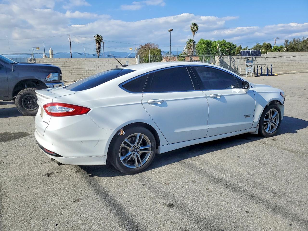 2016 FORD FUSION