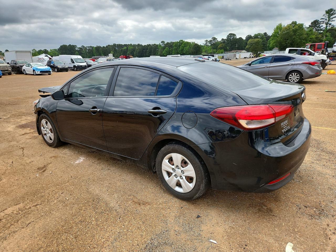 2017 KIA FORTE