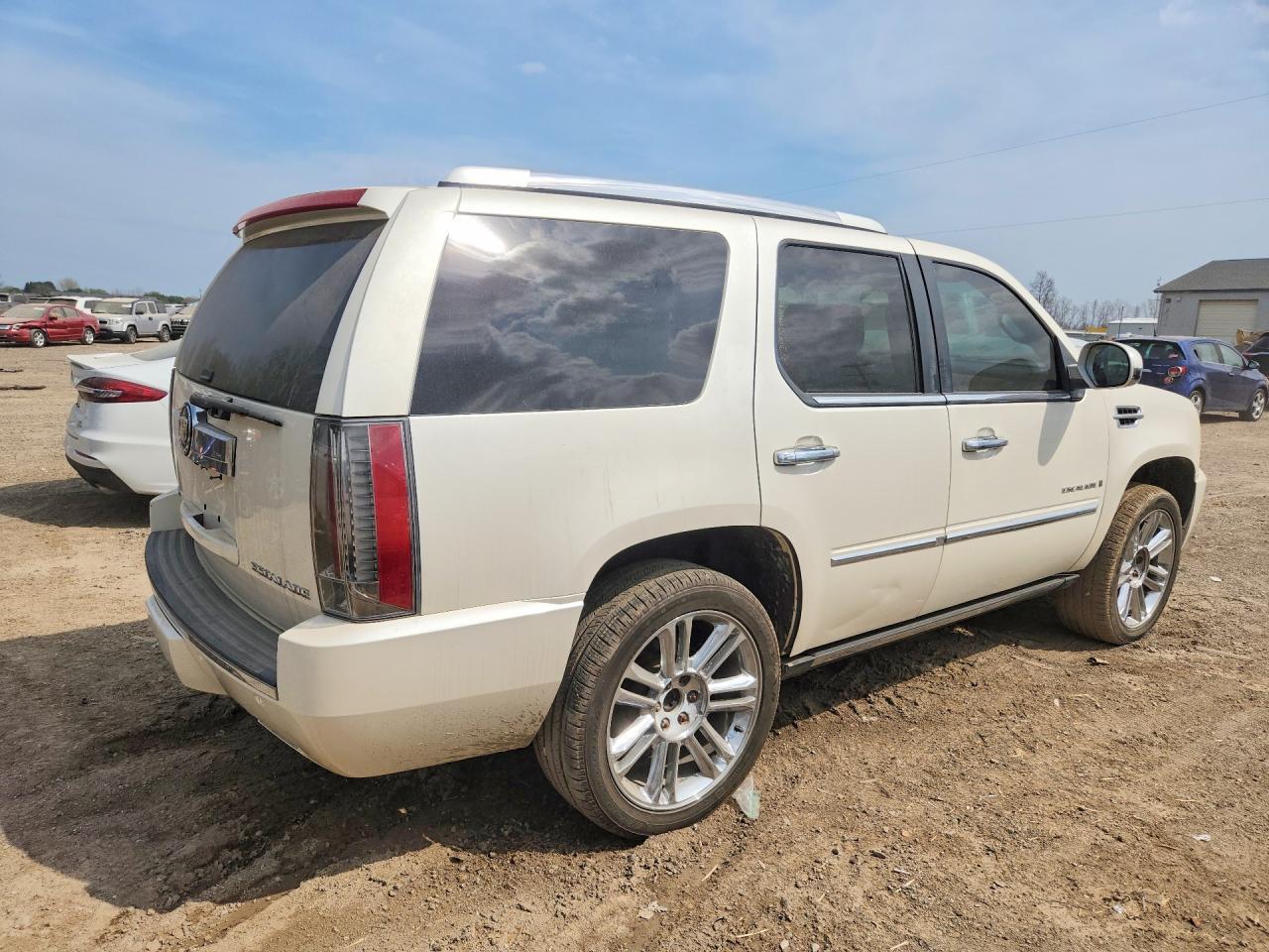 2013 CADILLAC ESCALADE