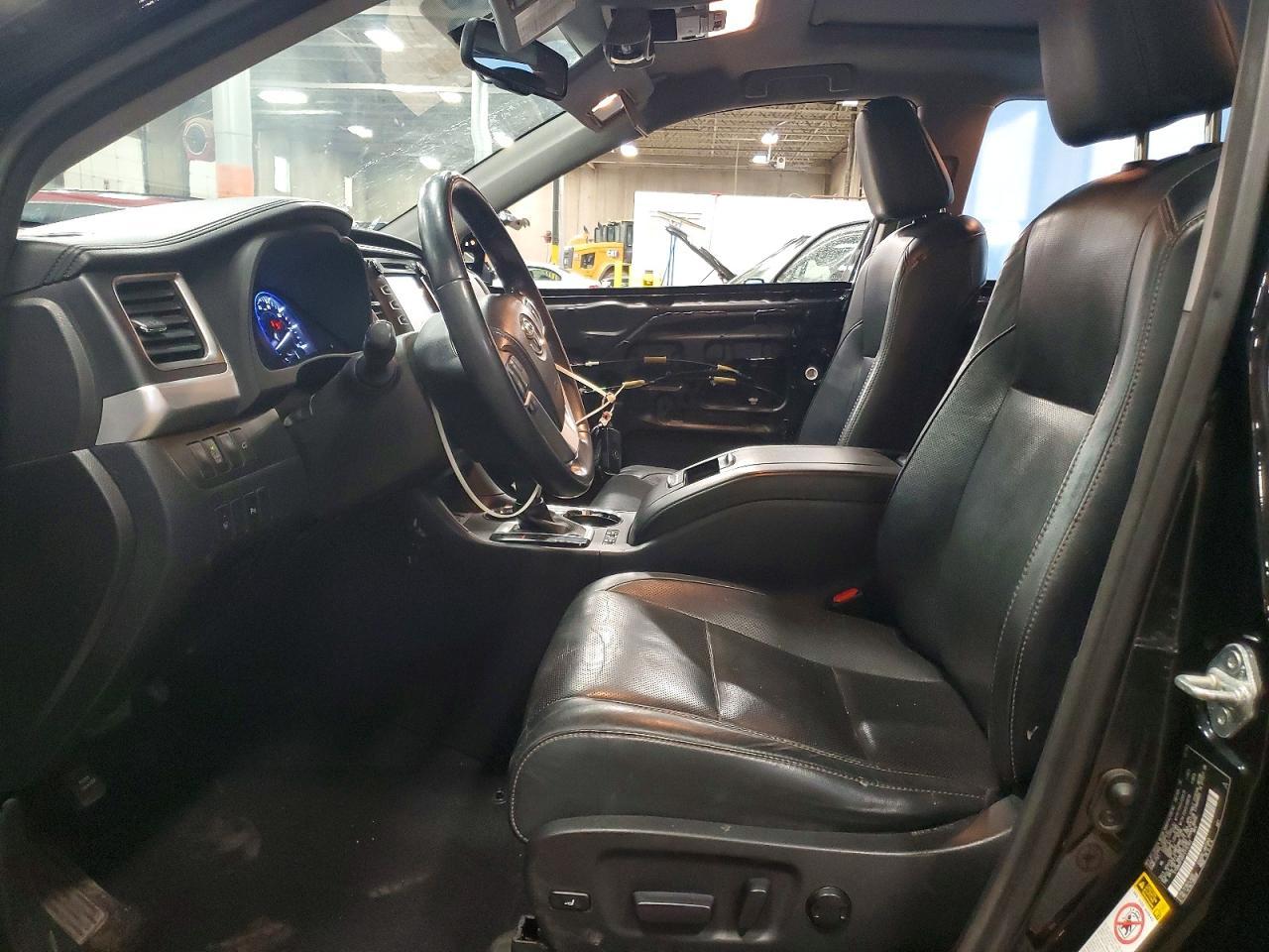 2015 TOYOTA HIGHLANDER