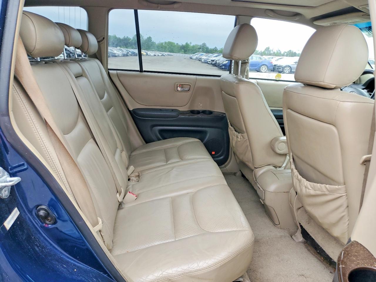 2003 TOYOTA HIGHLANDER