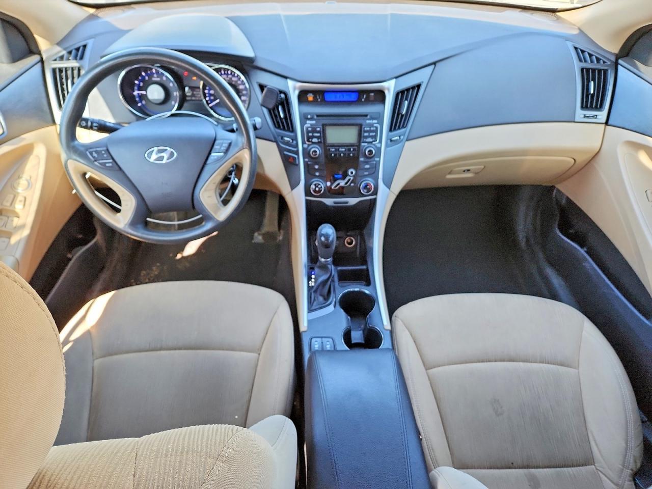 2011 HYUNDAI SONATA