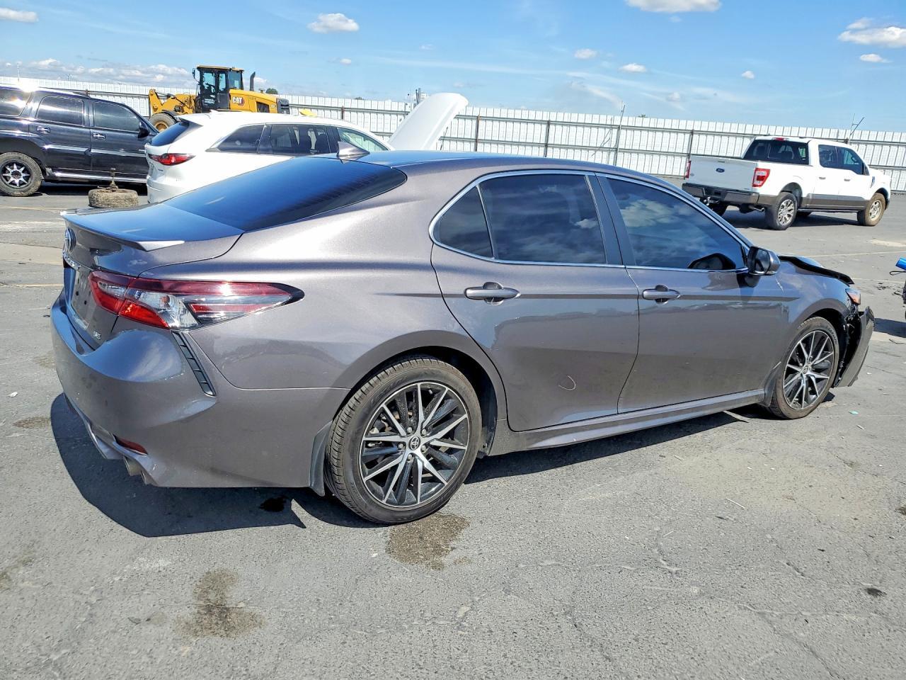 2023 TOYOTA CAMRY