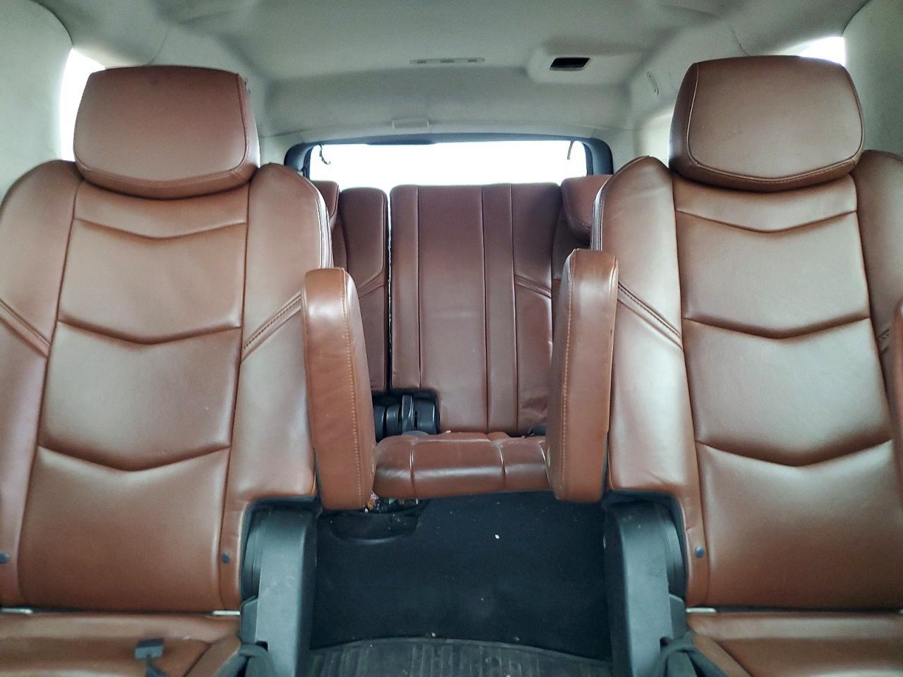2015 CADILLAC Escalade ESV