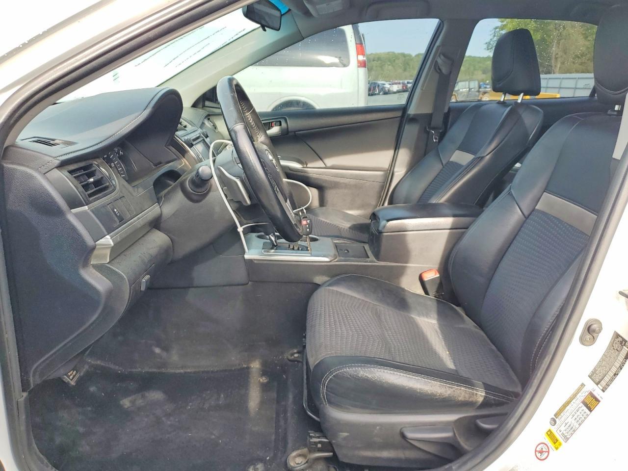 2014 TOYOTA CAMRY