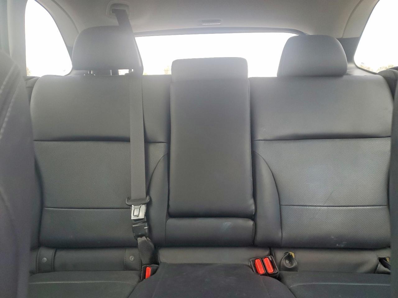 2017 SUBARU Outback