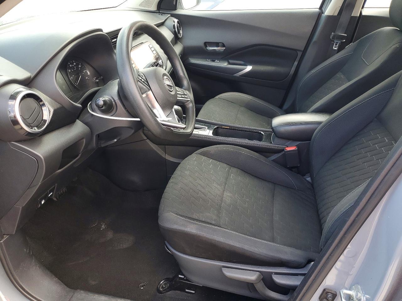 2023 NISSAN KICKS