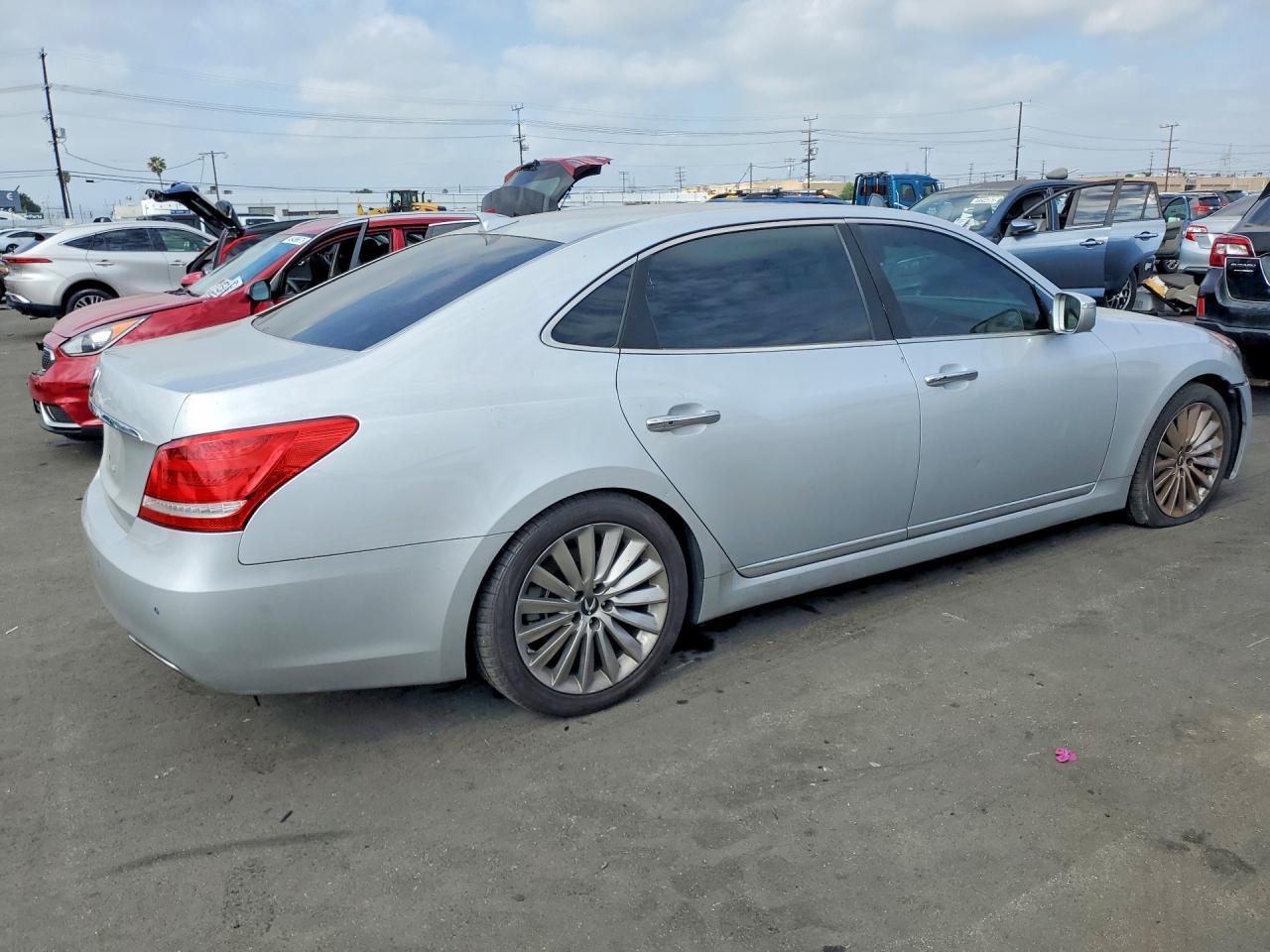 2015 HYUNDAI Equus