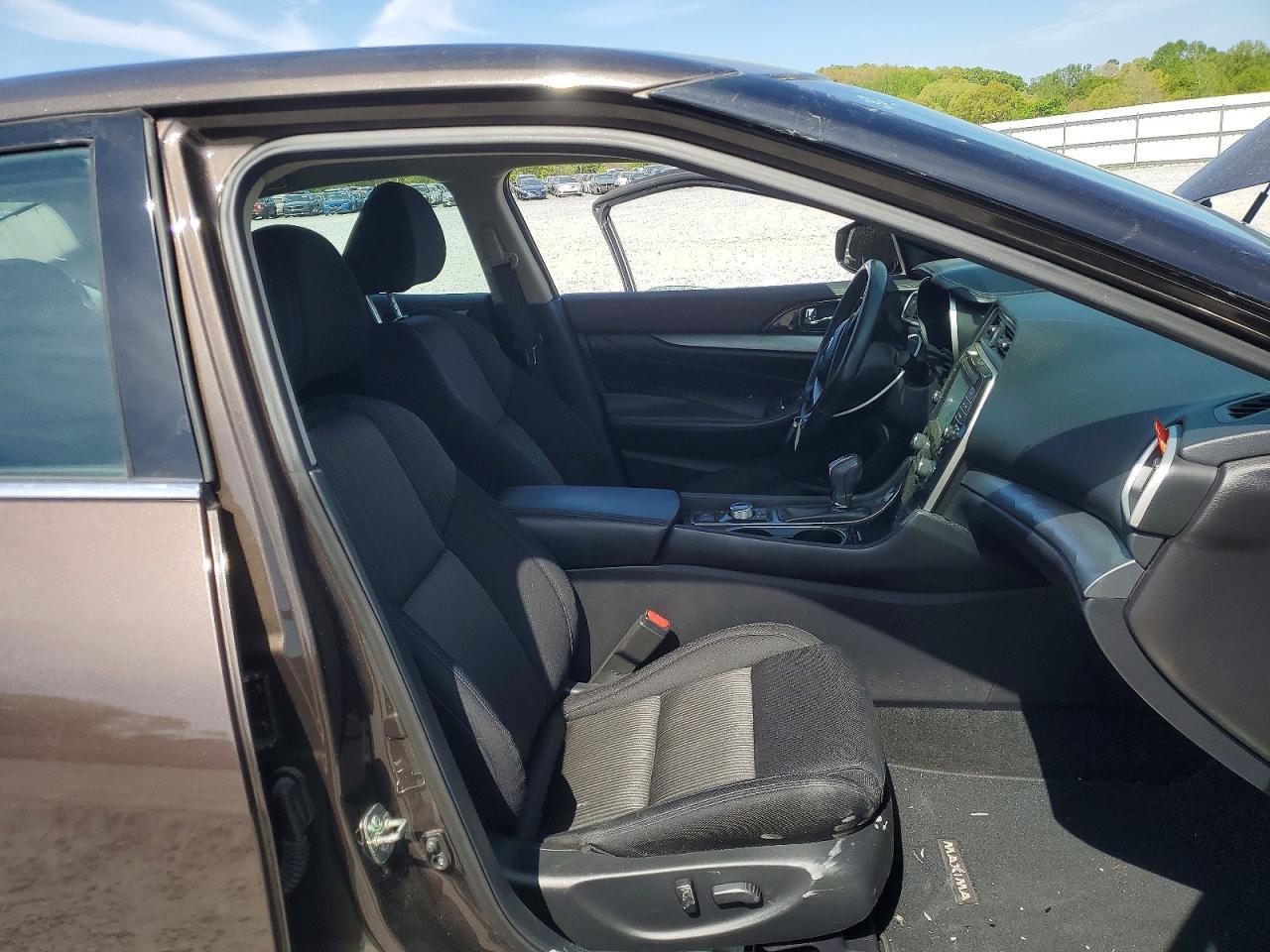 2016 NISSAN Maxima