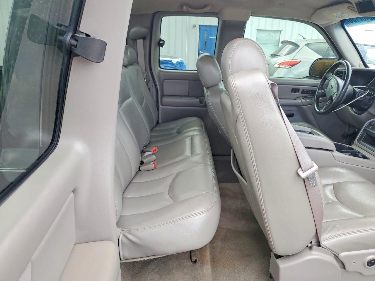 2004 GMC Sierra