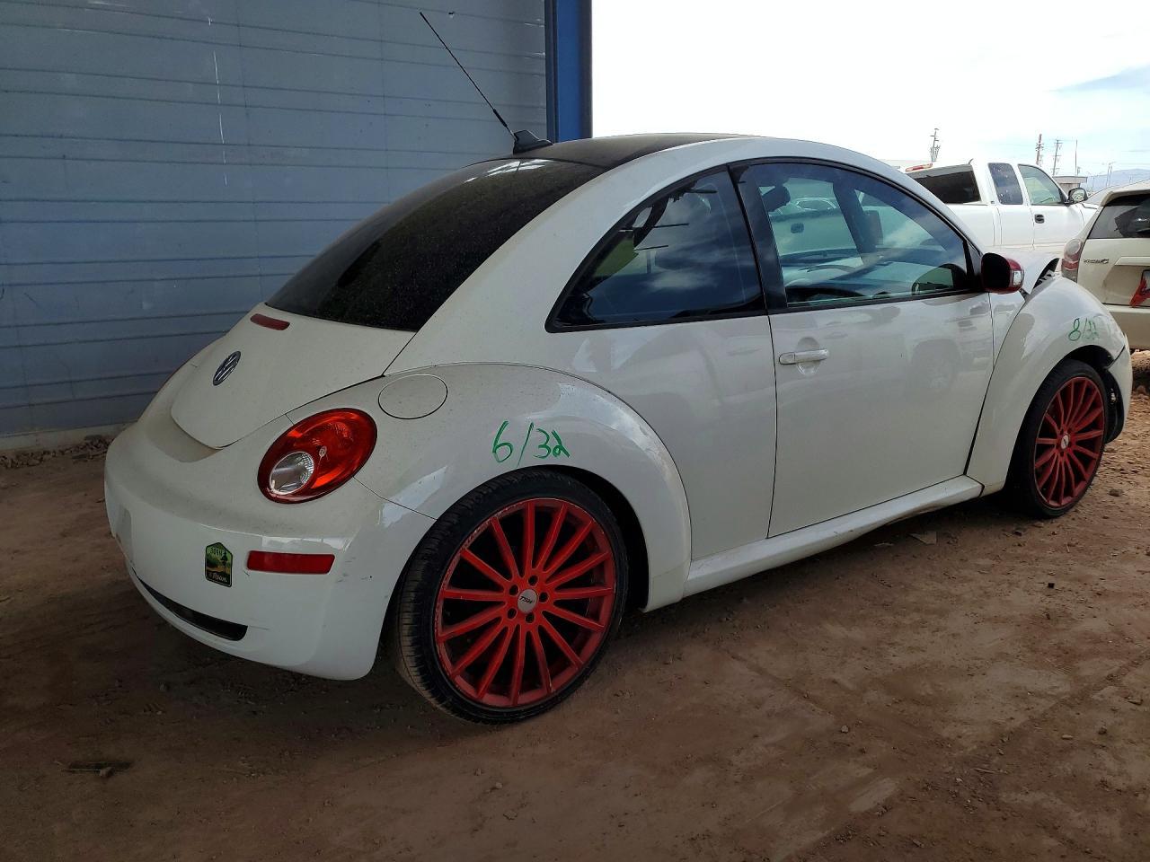 2009 VOLKSWAGEN Beetle