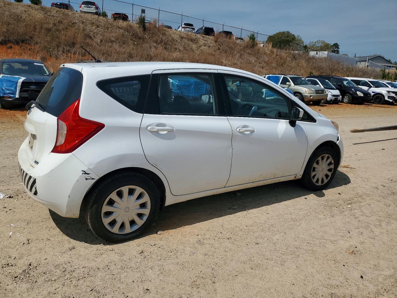 2015 NISSAN Versa Note