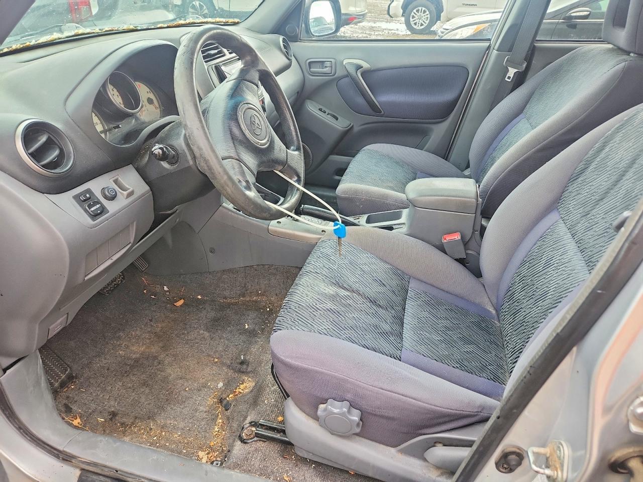 2003 TOYOTA RAV4