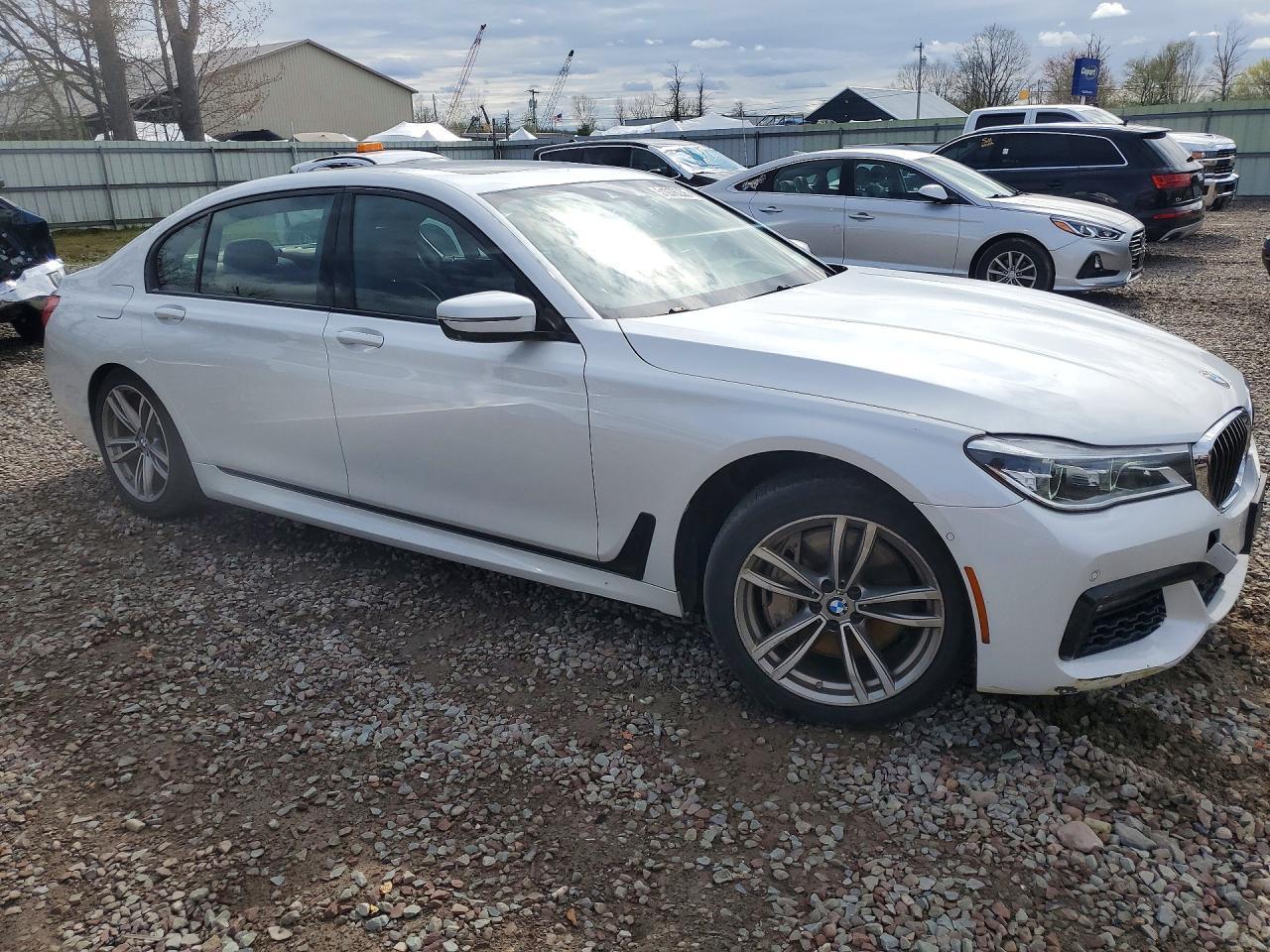 2016 BMW 7 series