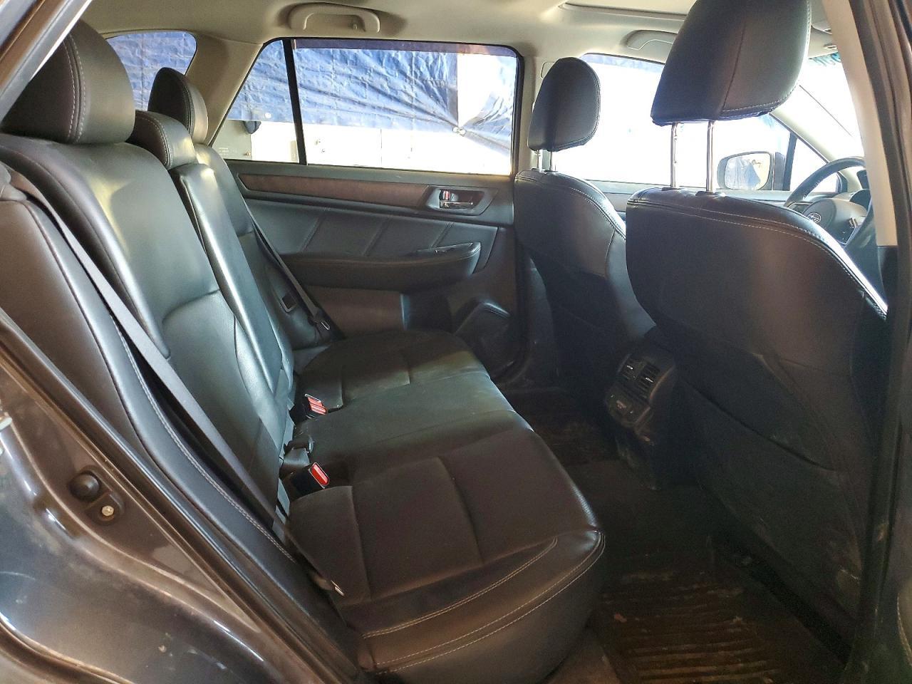 2018 SUBARU Outback