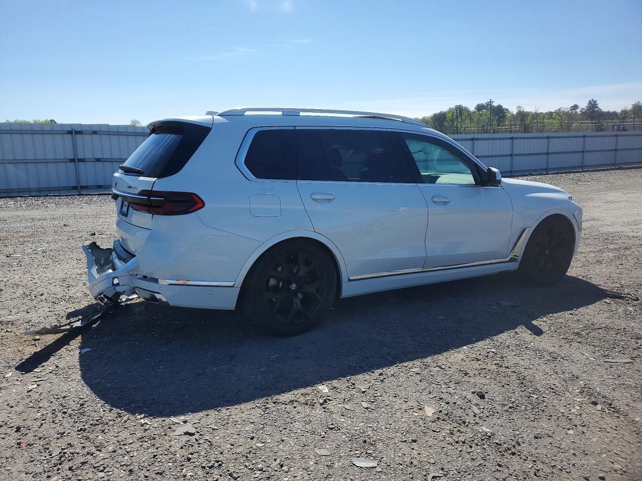 2024 BMW X7