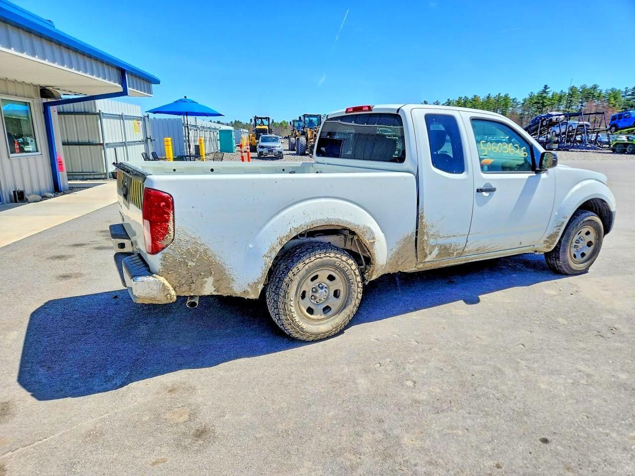 2016 NISSAN Frontier