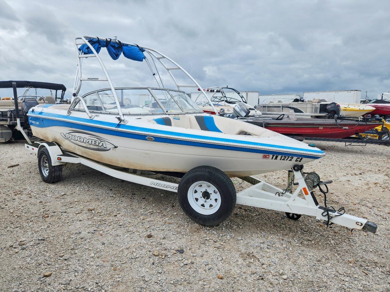 2005 Moomba Outback