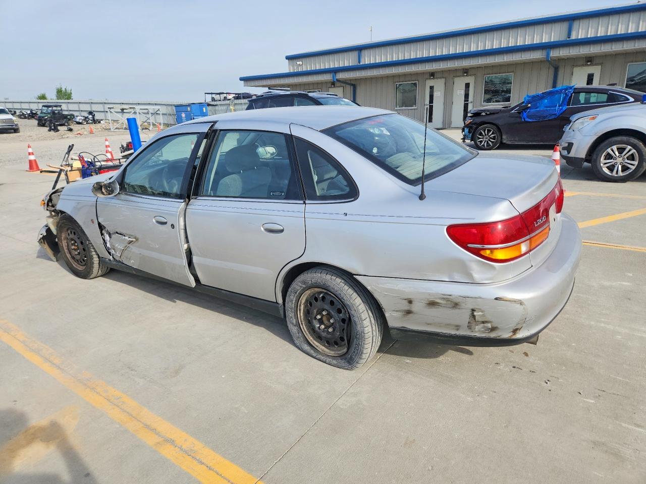 2002 SATURN L200