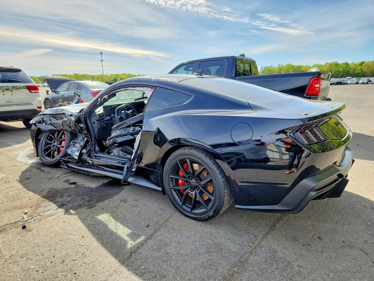 2025 FORD MUSTANG