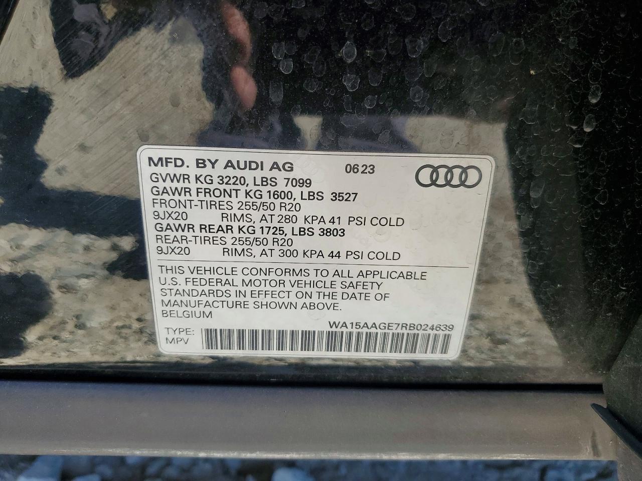 2024 AUDI Q8