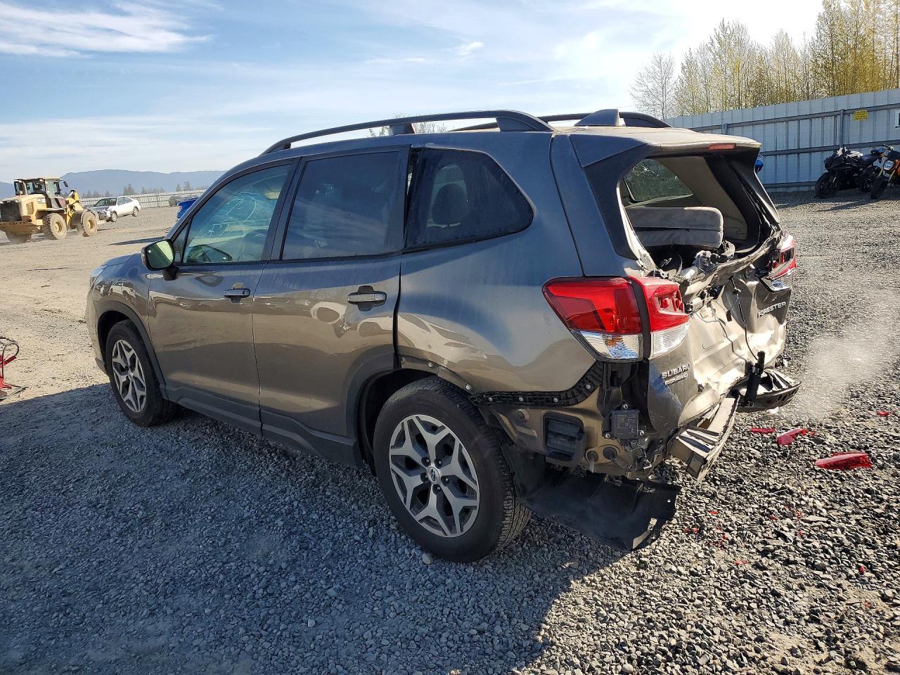 2020 SUBARU FORESTER