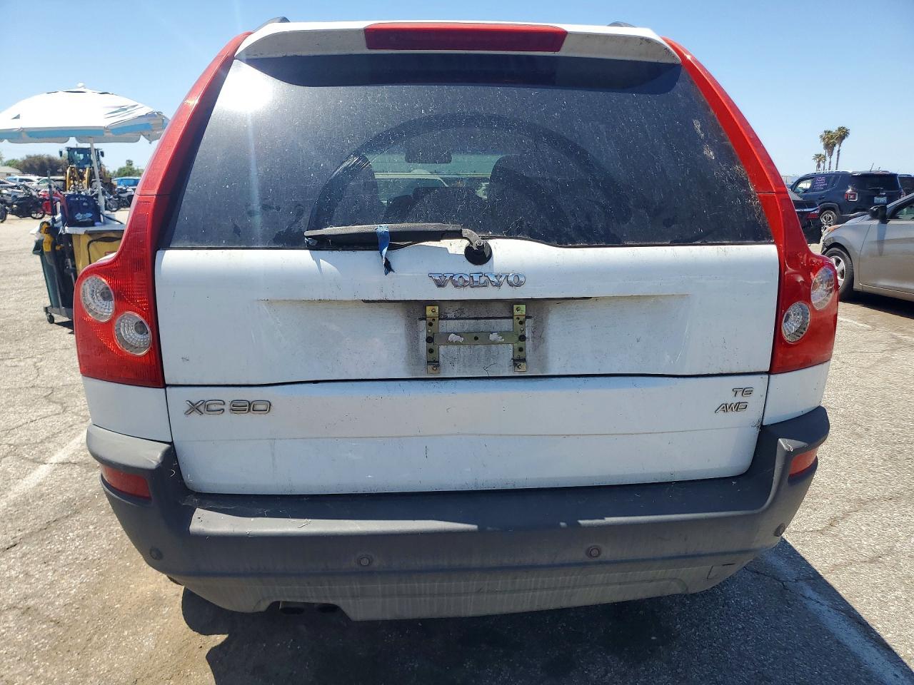 2005 VOLVO XC90