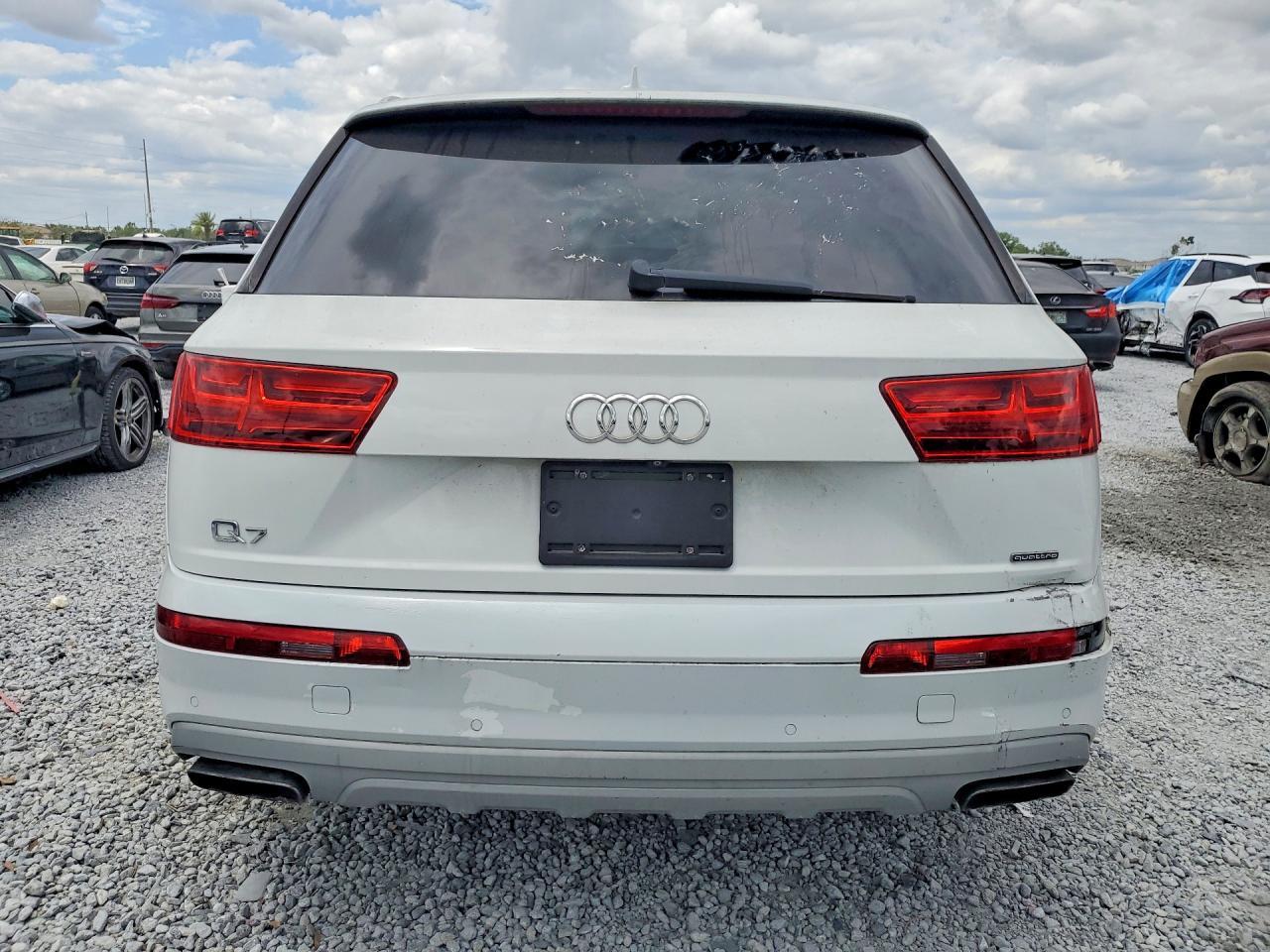 2017 AUDI Q7