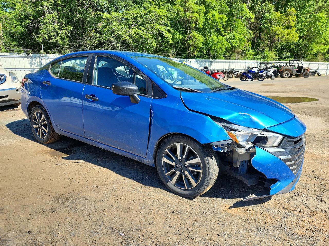 2024 NISSAN VERSA