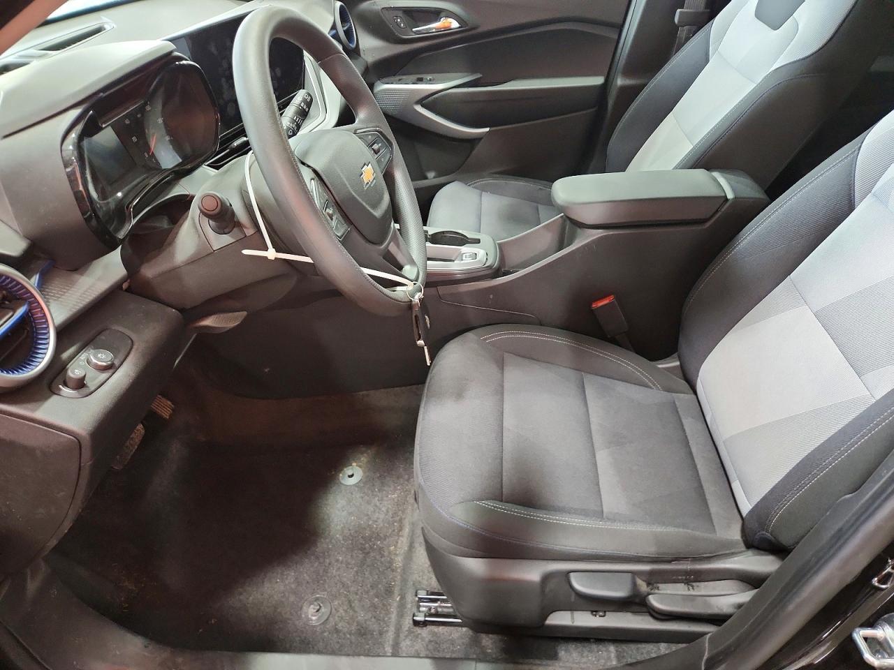 2025 CHEVROLET TRAX