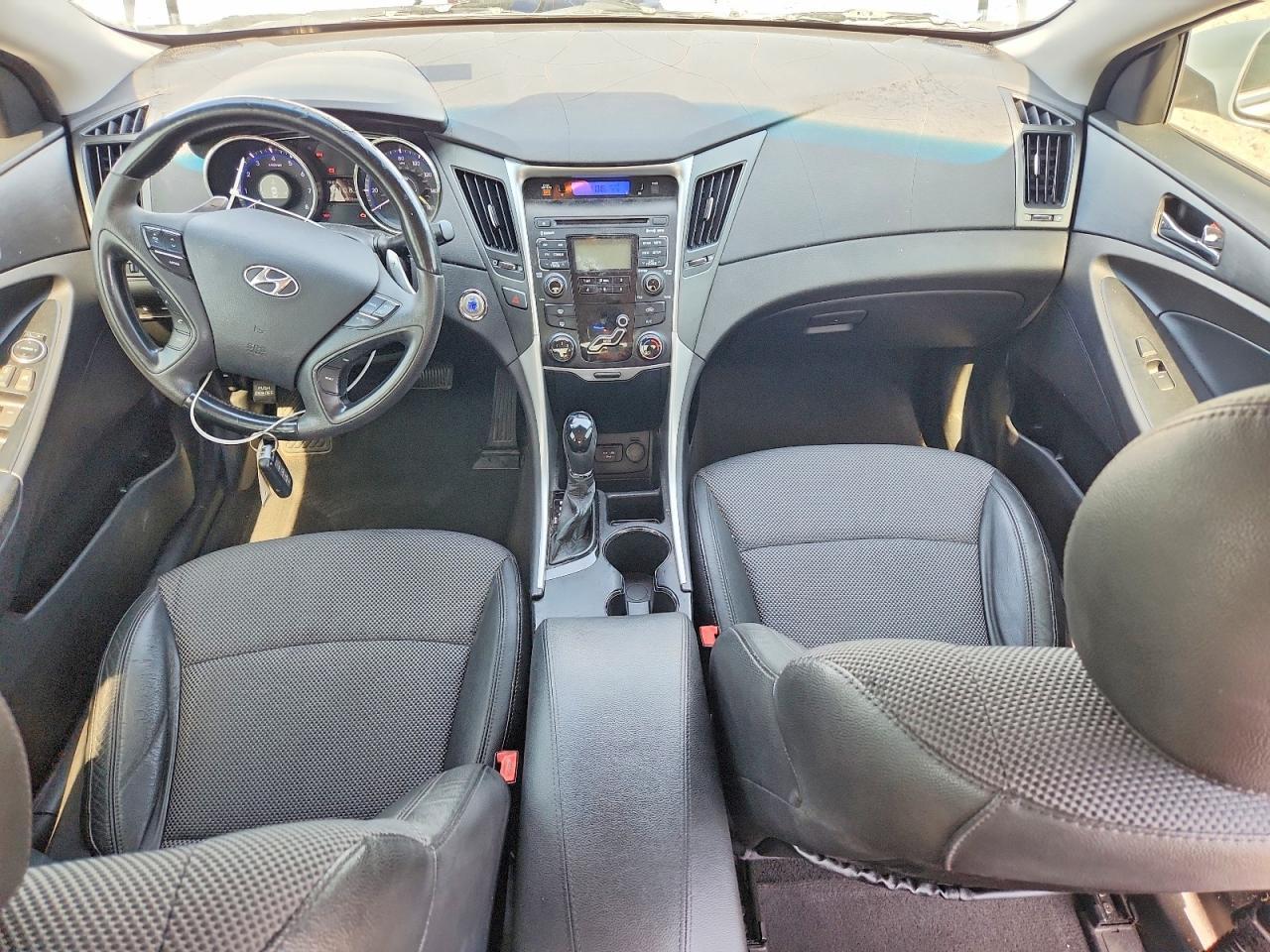 2011 HYUNDAI SONATA