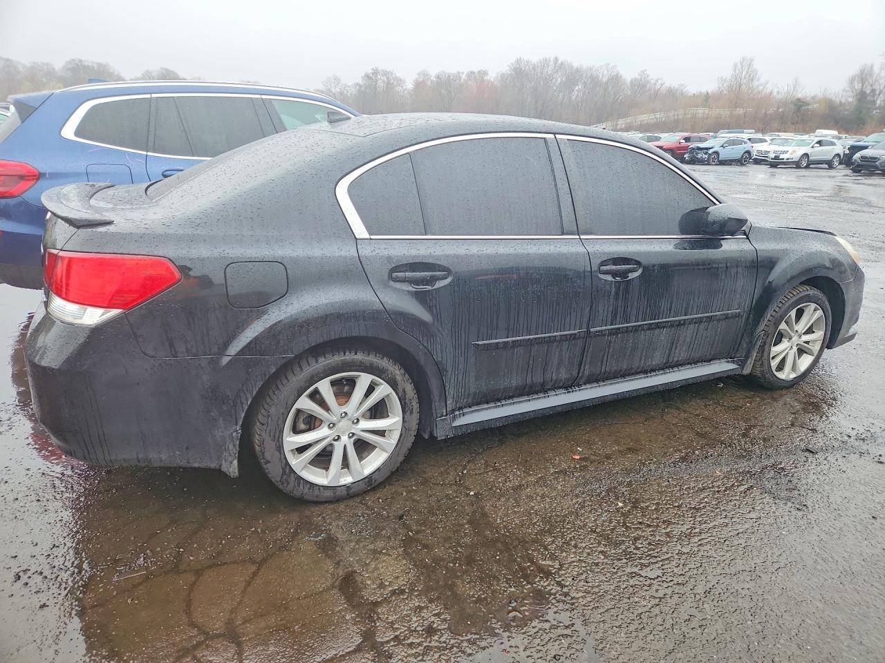 2014 SUBARU Legacy