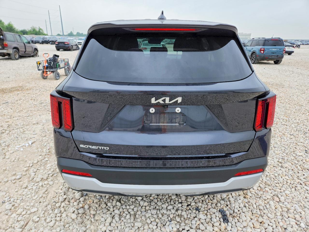 2025 KIA SORENTO