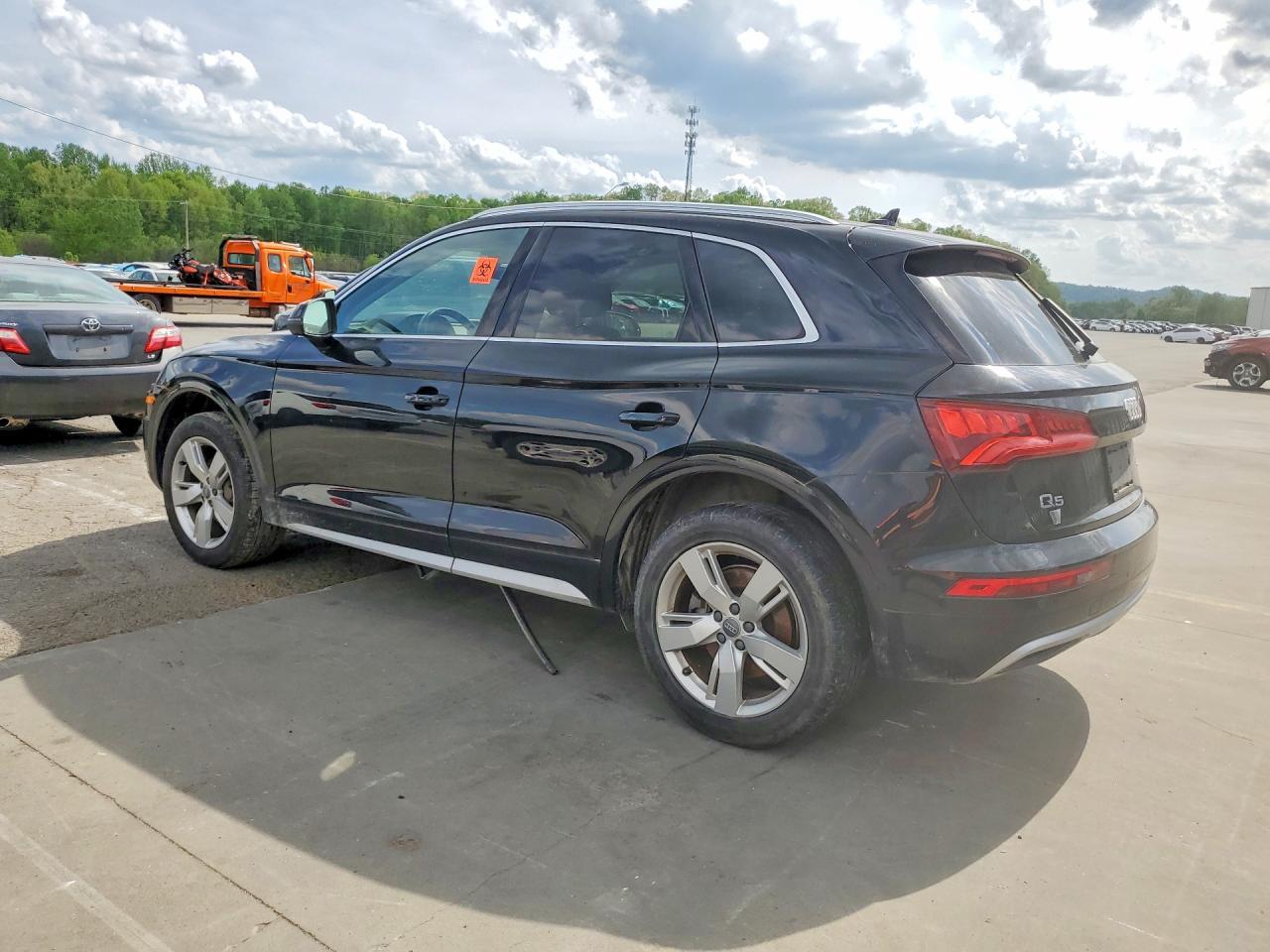2018 AUDI Q5