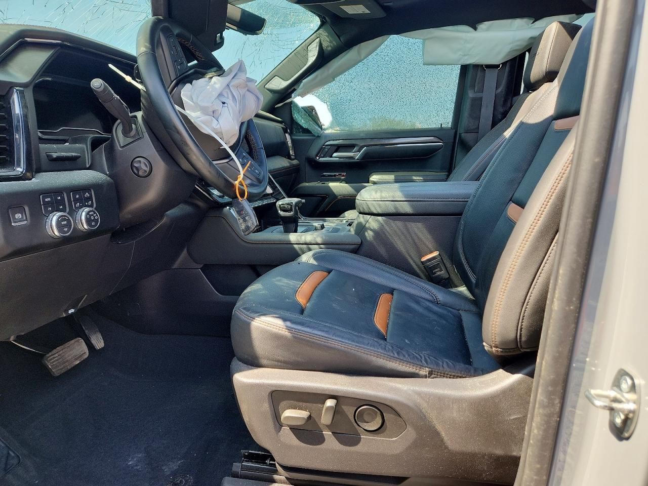 2024 GMC Sierra