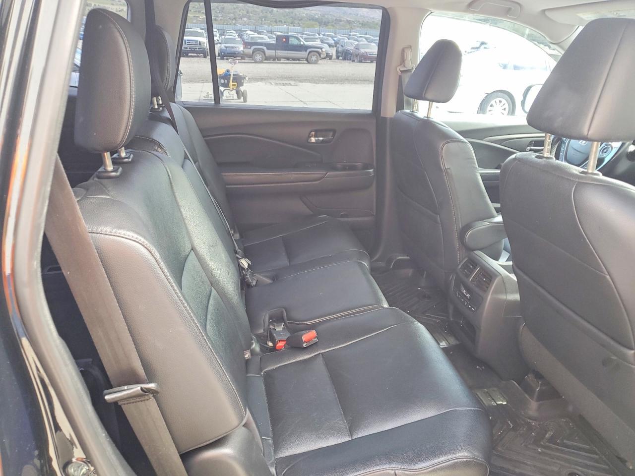 2016 HONDA PILOT