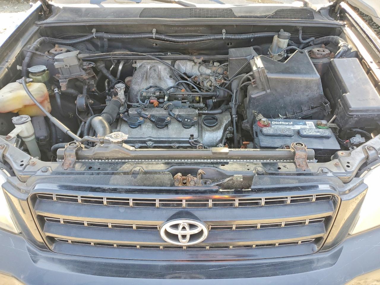 2002 TOYOTA HIGHLANDER