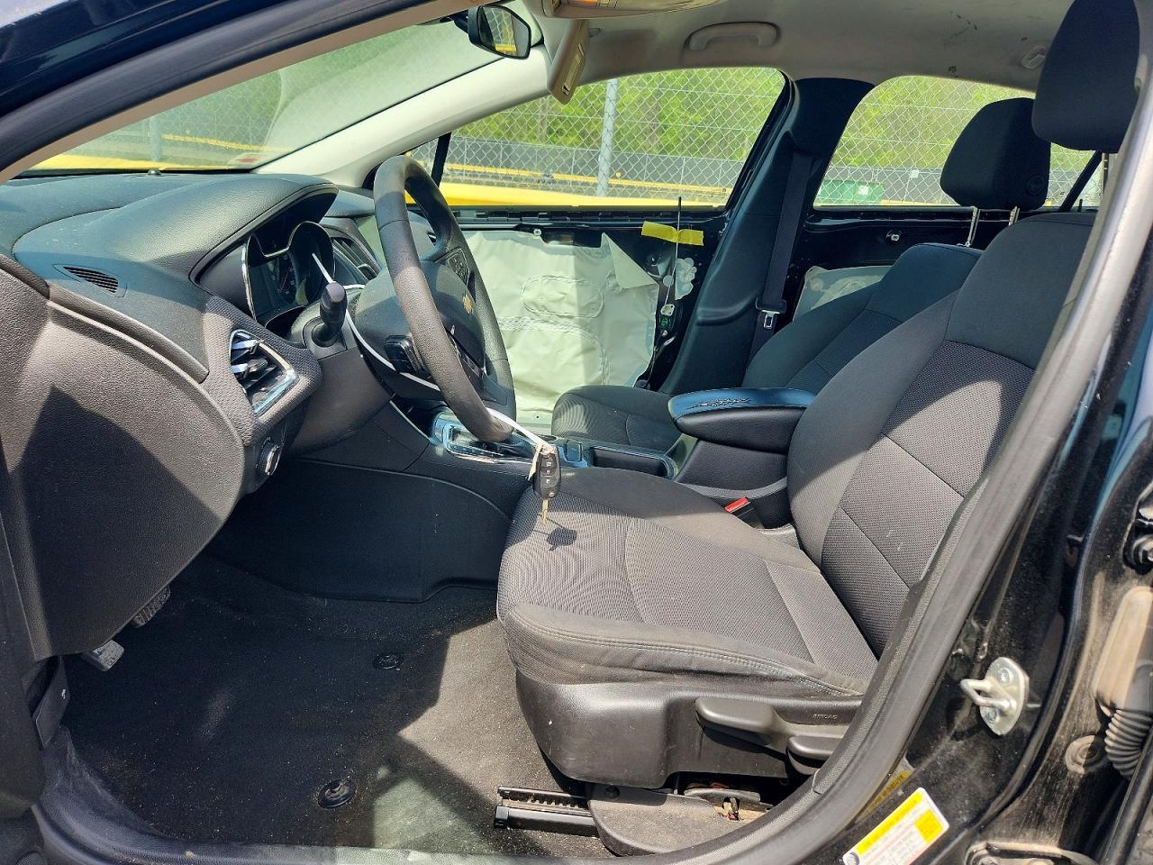 2017 CHEVROLET CRUZE