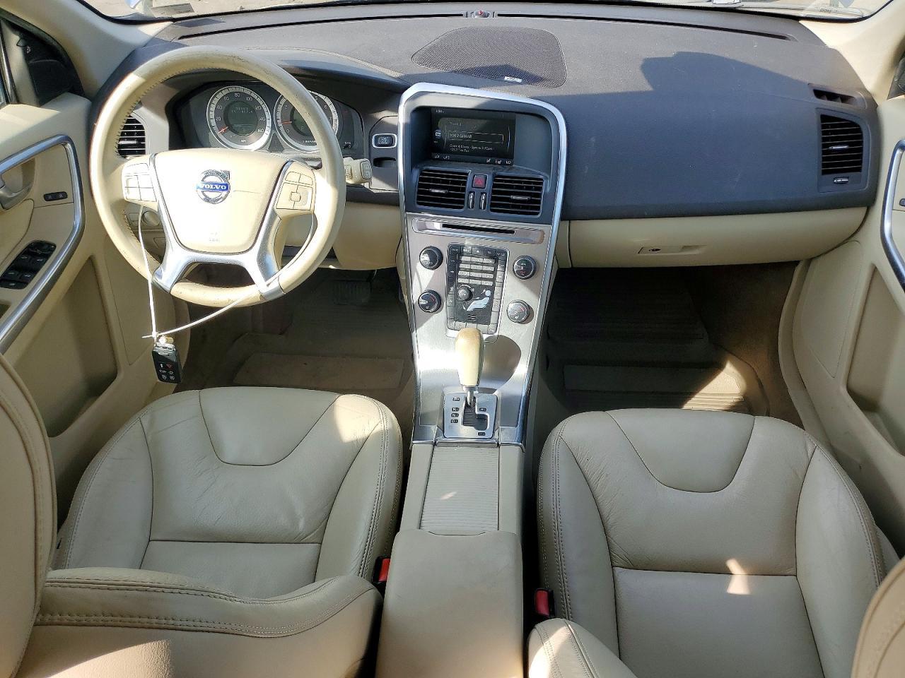 2012 VOLVO XC60