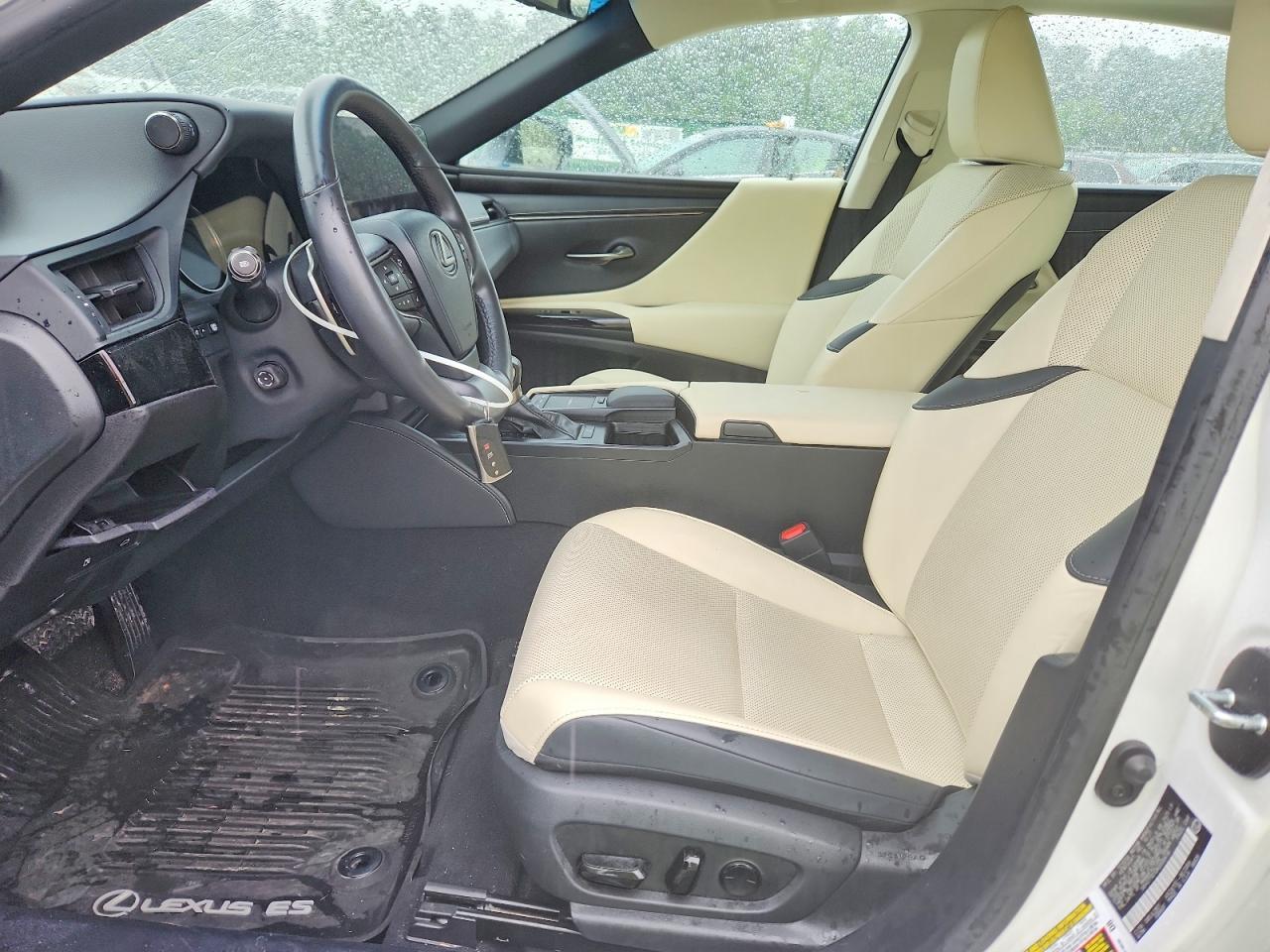 2022 LEXUS ES 250